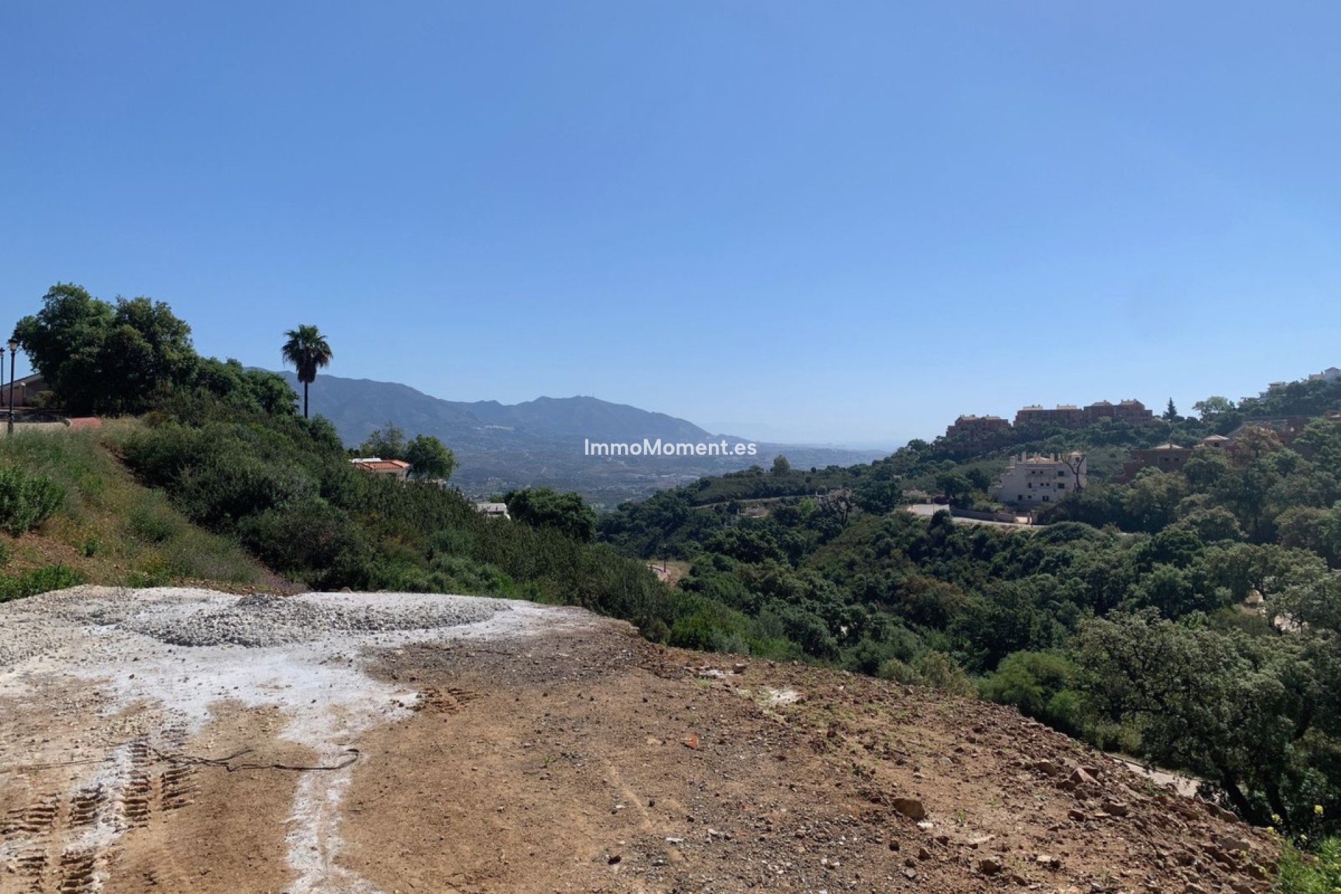 Resale - Land - Marbella - La Mairena