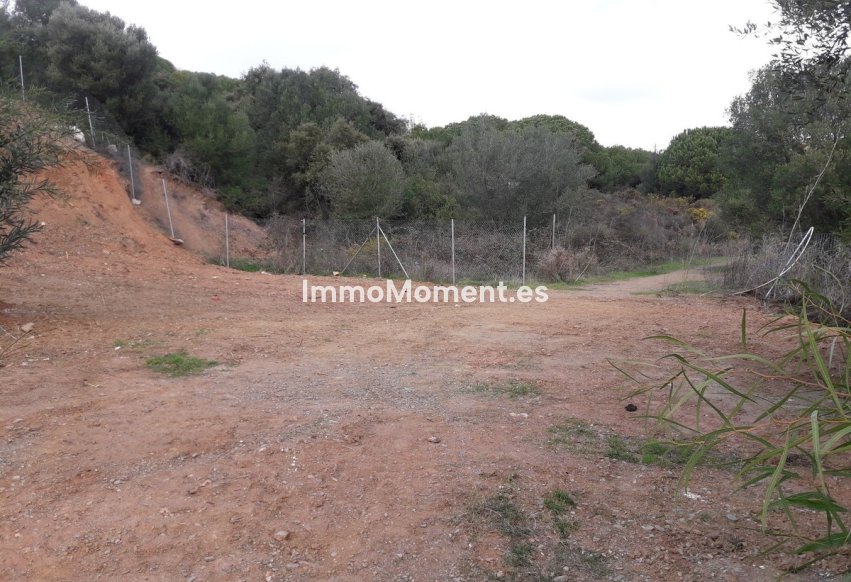 Resale - Land - Marbella - Las Chapas