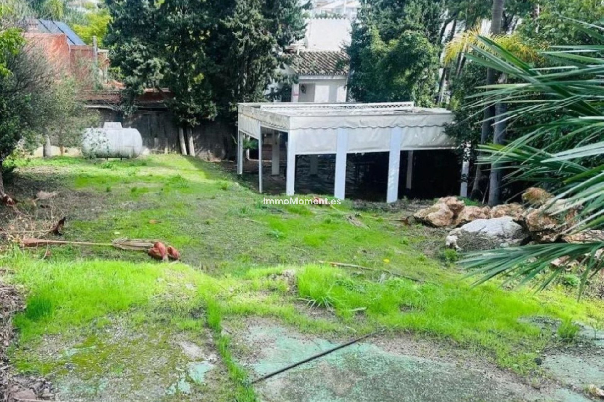 Resale - Land - Marbella - Nueva Andalucía