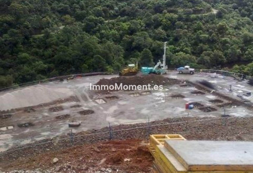 Resale - Plot - Benahavís - La Zagaleta