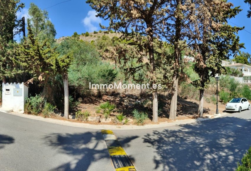 Resale - Plot - Benalmadena - Benalmadena Pueblo