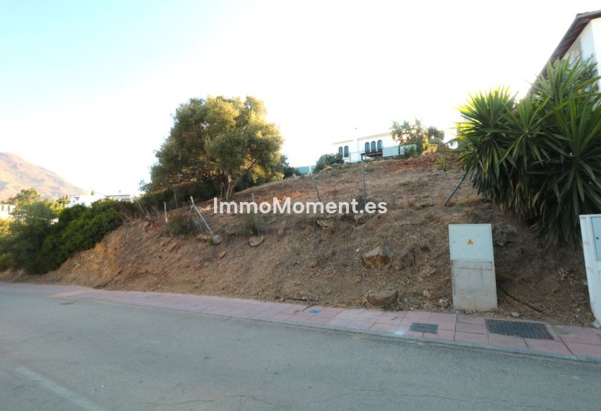 Resale - Plot - Estepona - Estepona Centro