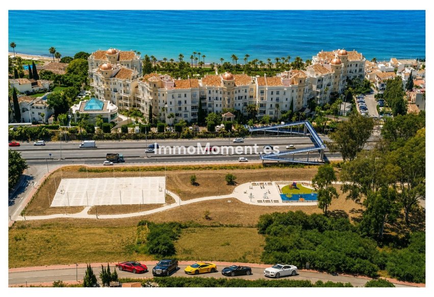 Resale - Plot - Estepona - Selwo