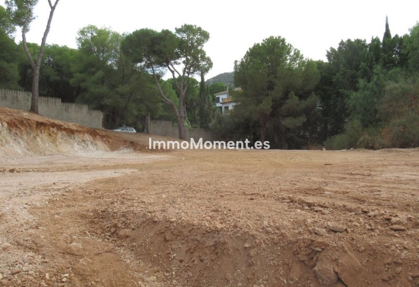 Resale - Plot - Inland  - Alhaurín de la Torre