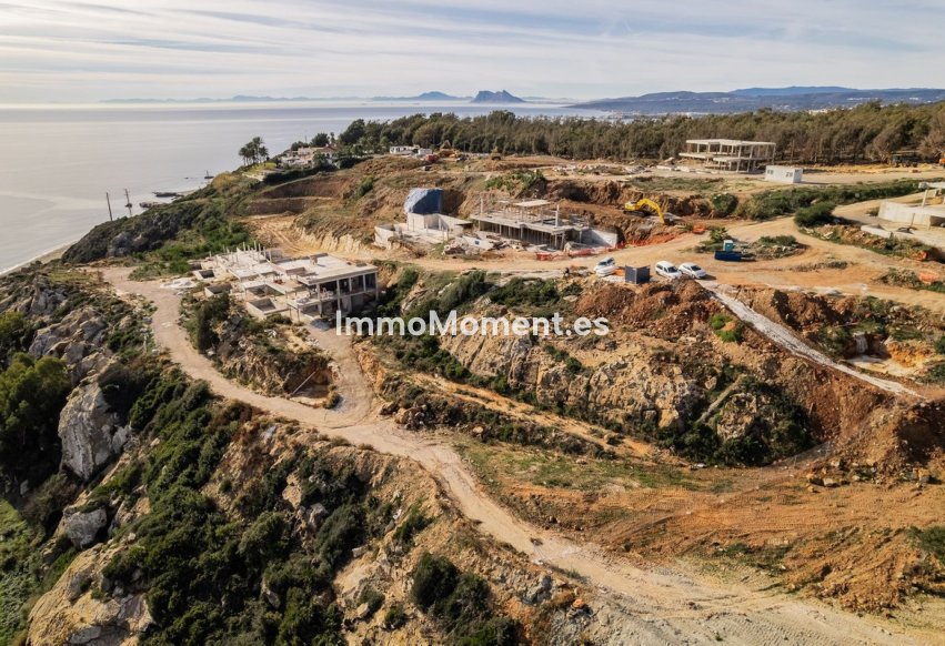 Resale - Plot - Manilva