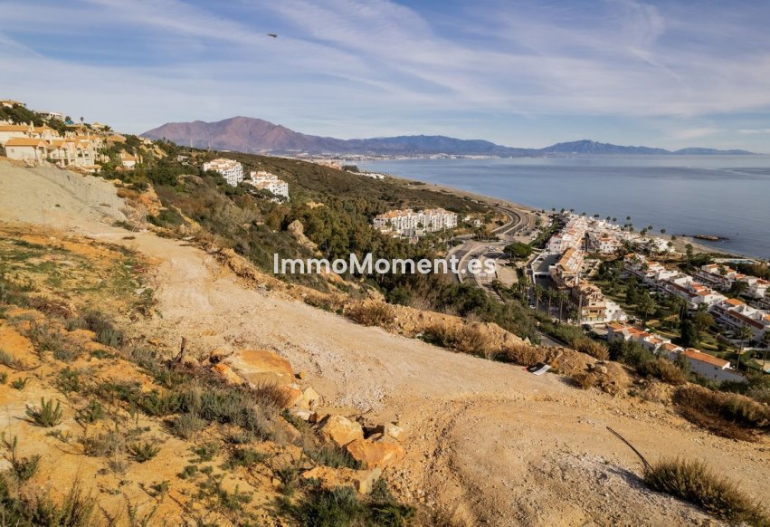 Resale - Plot - Manilva