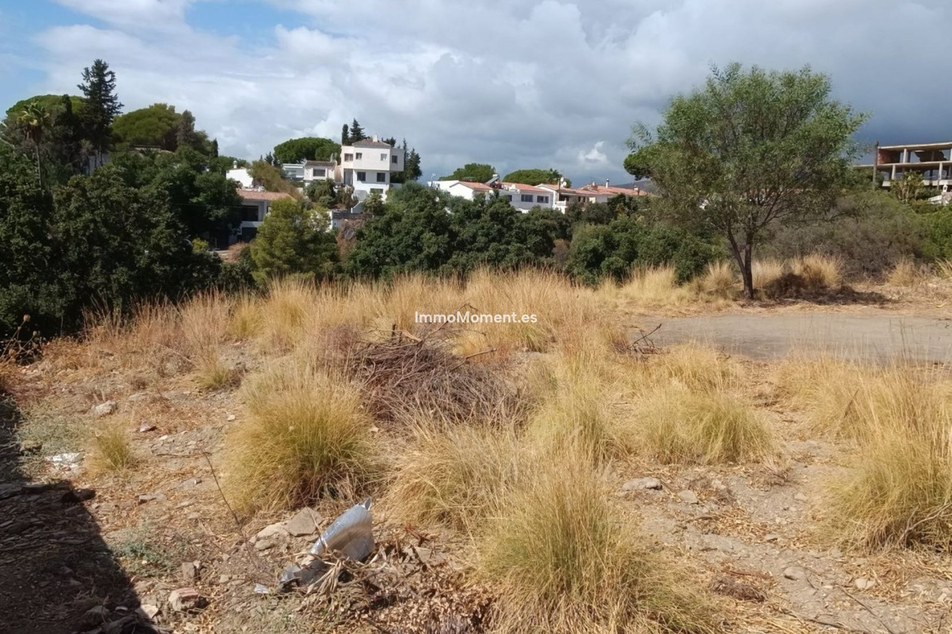 Resale - Plot - Marbella - Elviria