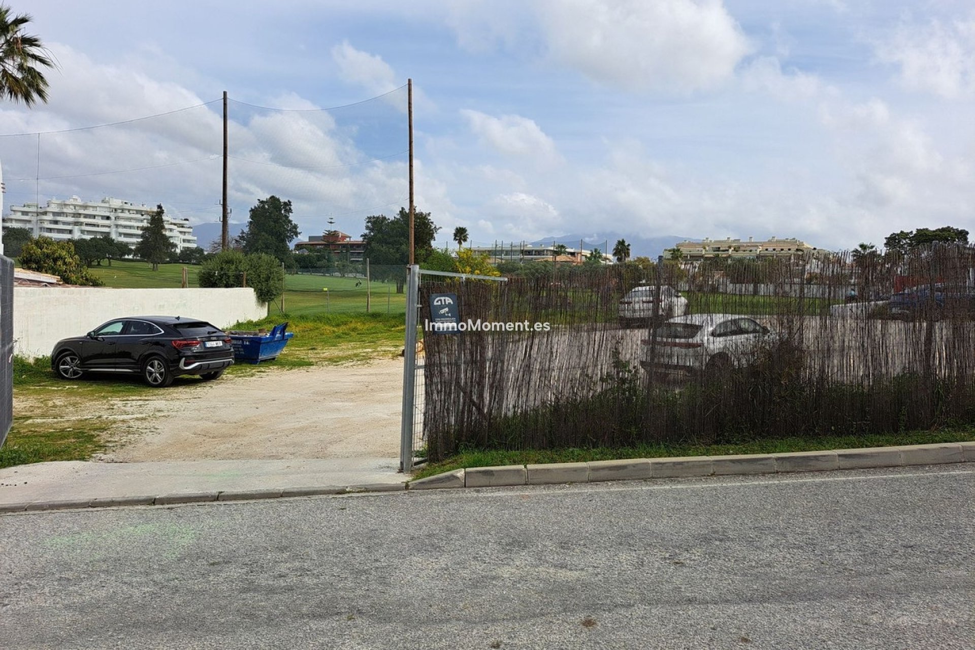 Resale - Plot - Marbella - Guadalmina Alta