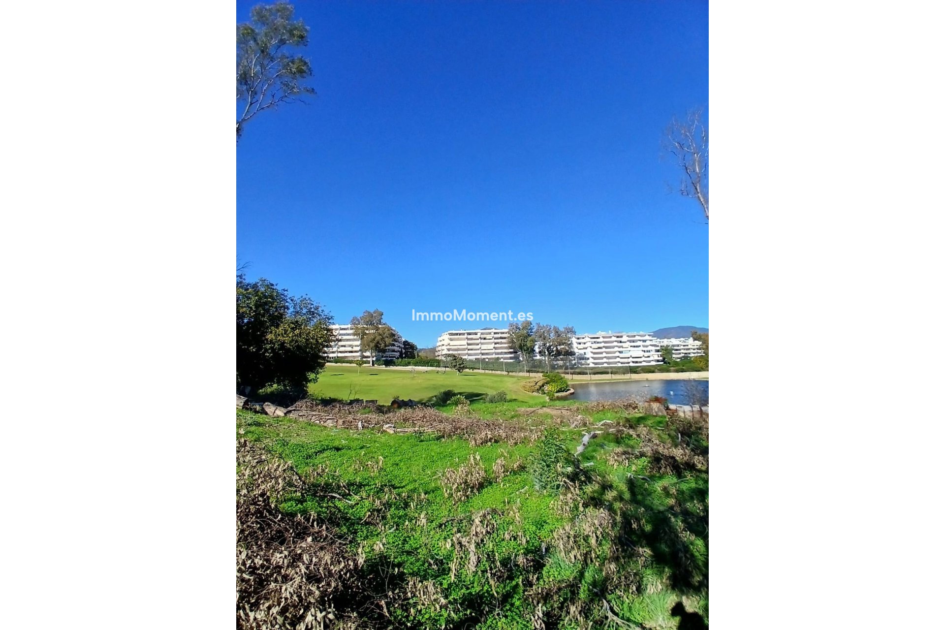 Resale - Plot - Marbella - Guadalmina Alta