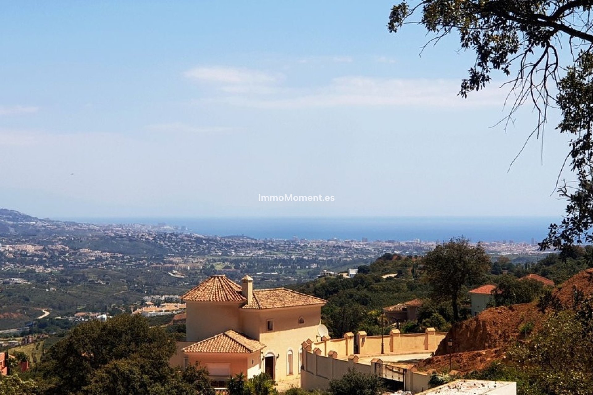 Resale - Plot - Marbella - La Mairena