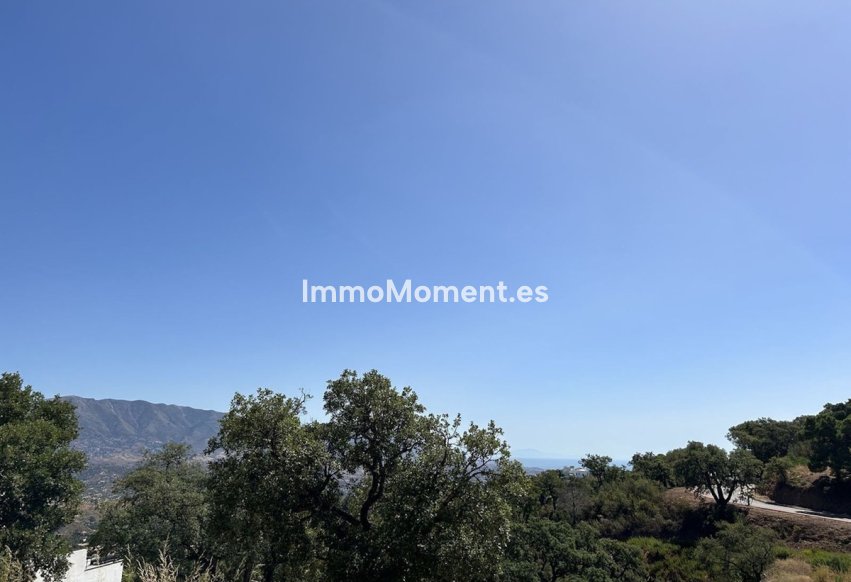 Resale - Plot - Marbella - La Mairena
