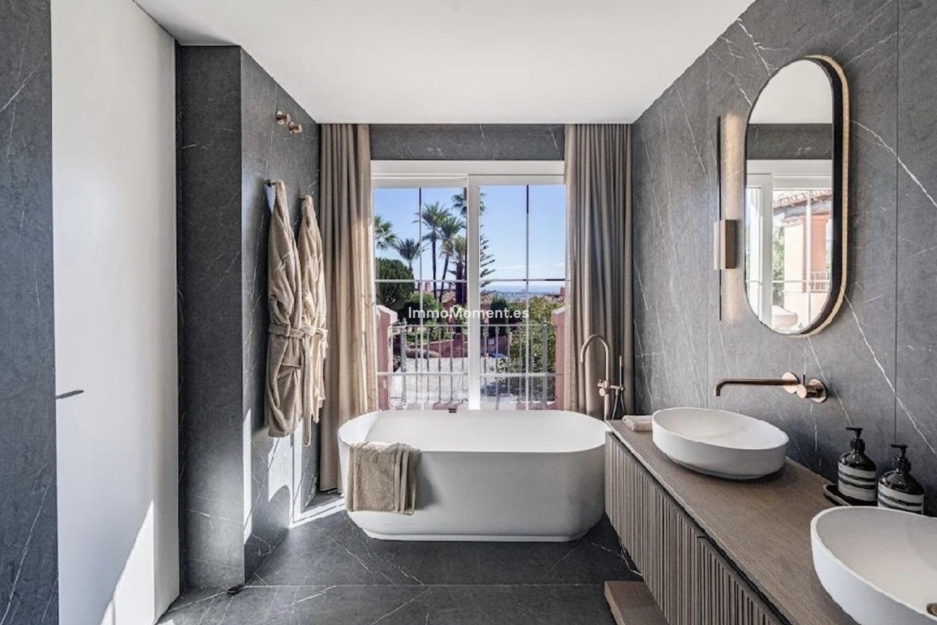 Resale - Townhouse - Benahavís - Benahavís Centro