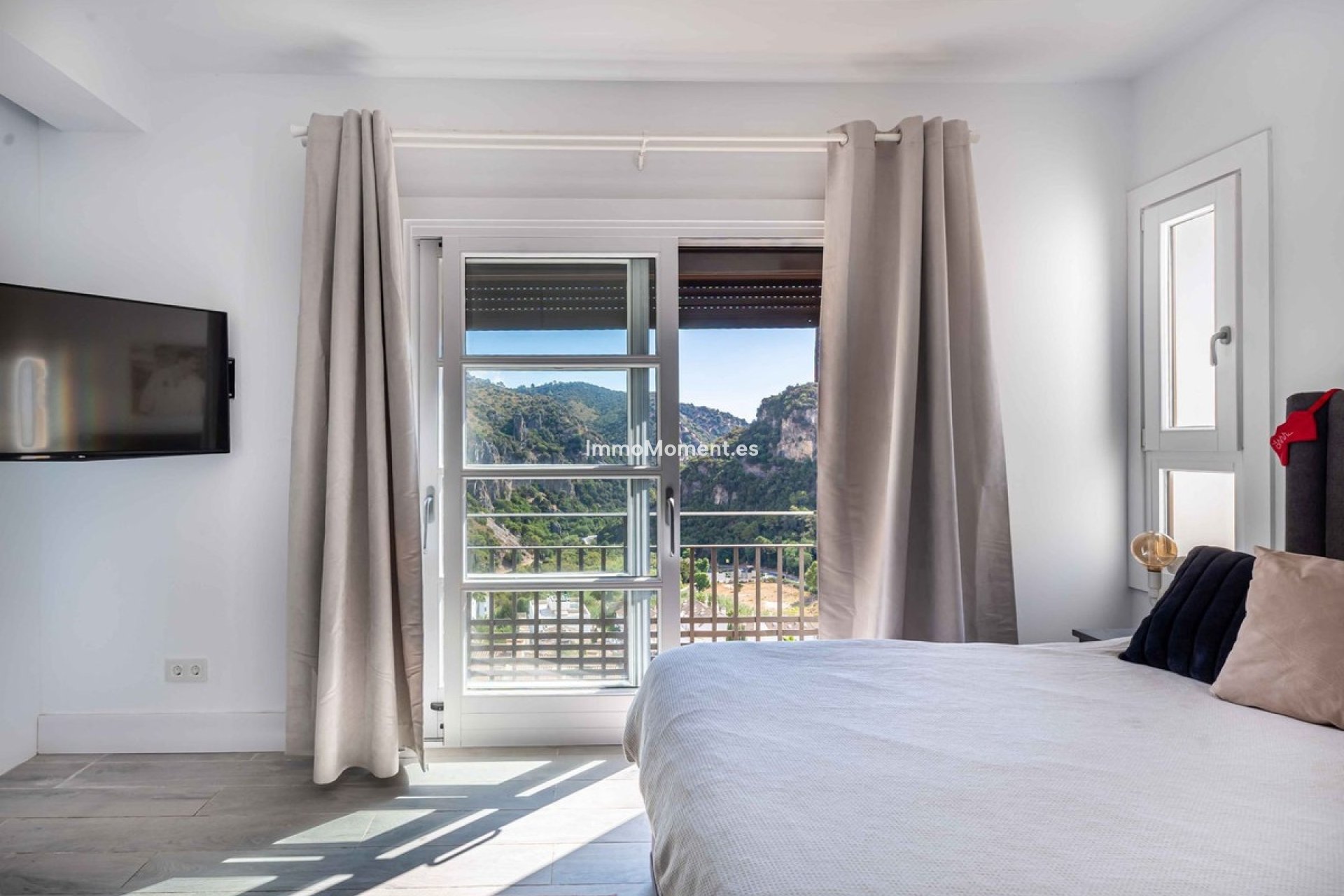 Resale - Townhouse - Benahavís - Benahavís Centro