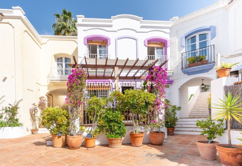 Resale - Townhouse - Benahavís - Benahavís Centro