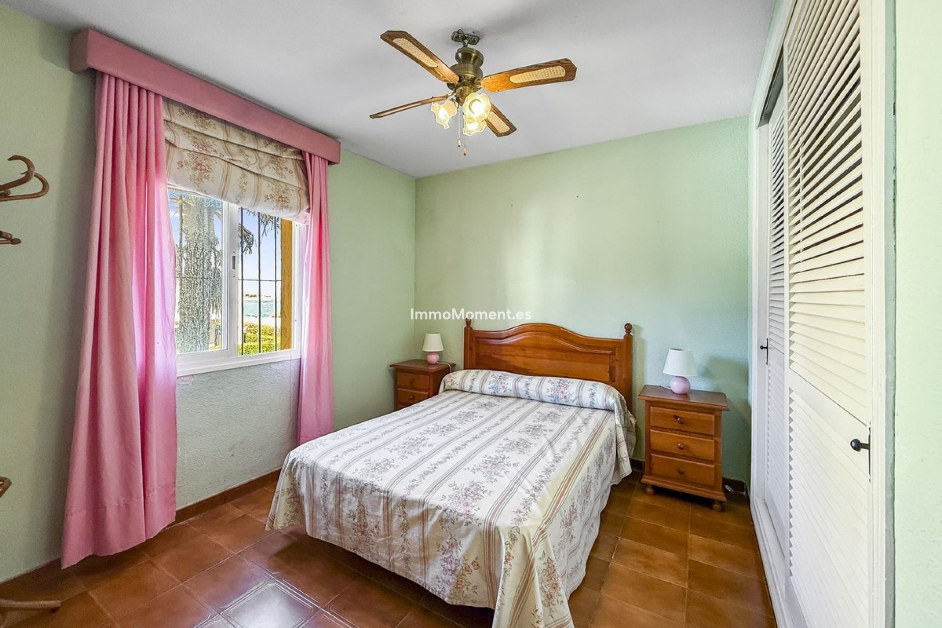 Resale - Townhouse - Casares - Casares Centro