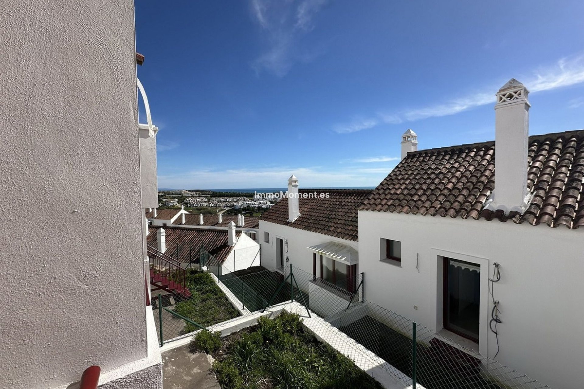 Resale - Townhouse - Casares - Doña Julia