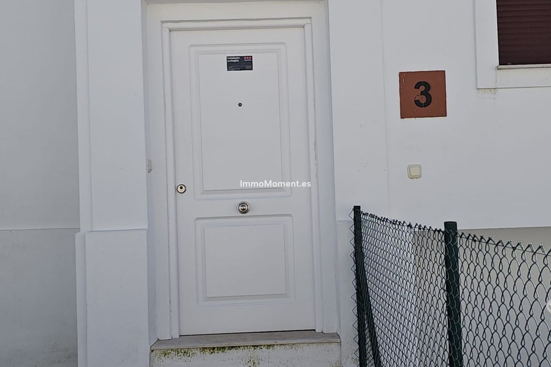 Resale - Townhouse - Casares - Doña Julia