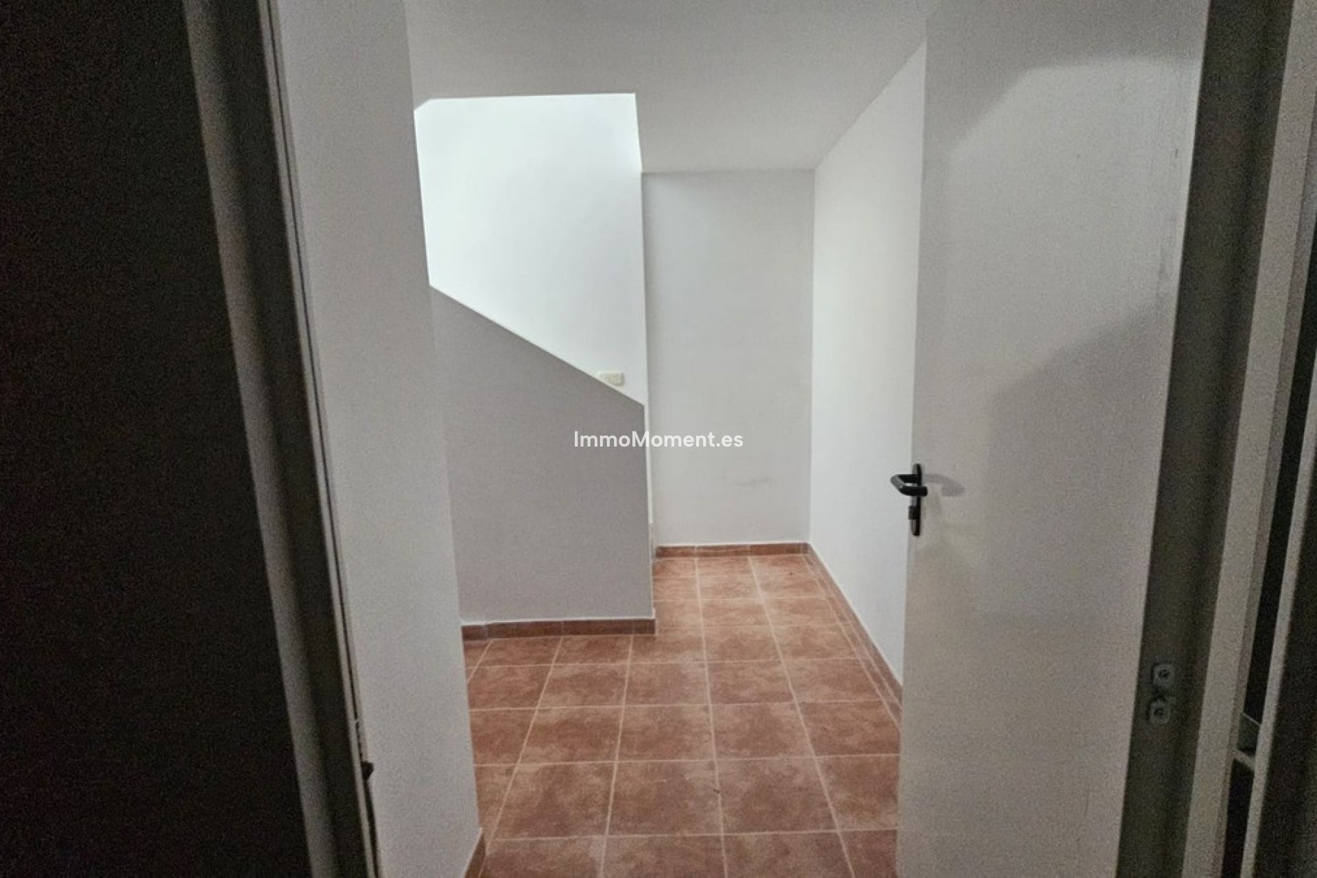 Resale - Townhouse - Casares - Doña Julia