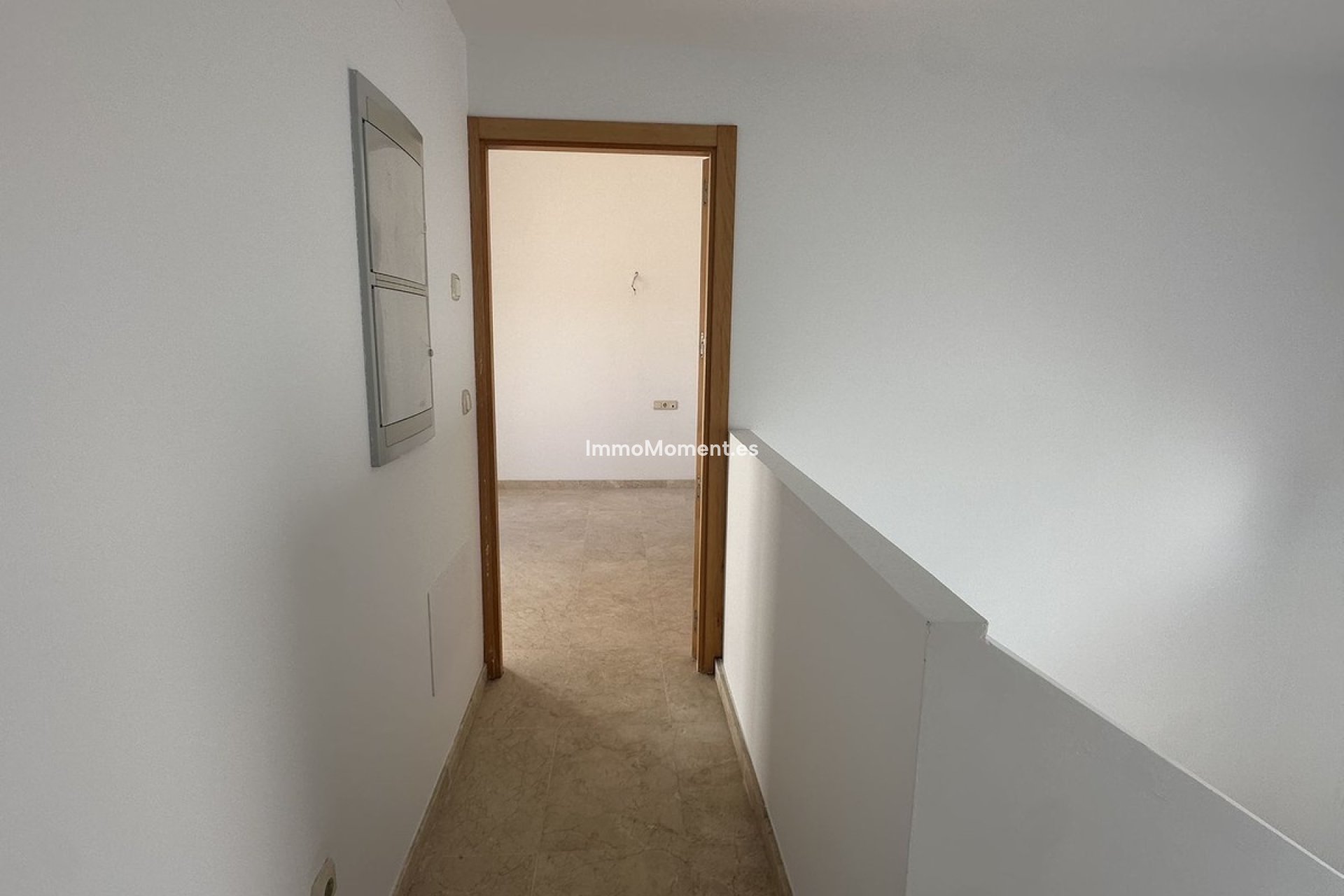 Resale - Townhouse - Casares - Doña Julia