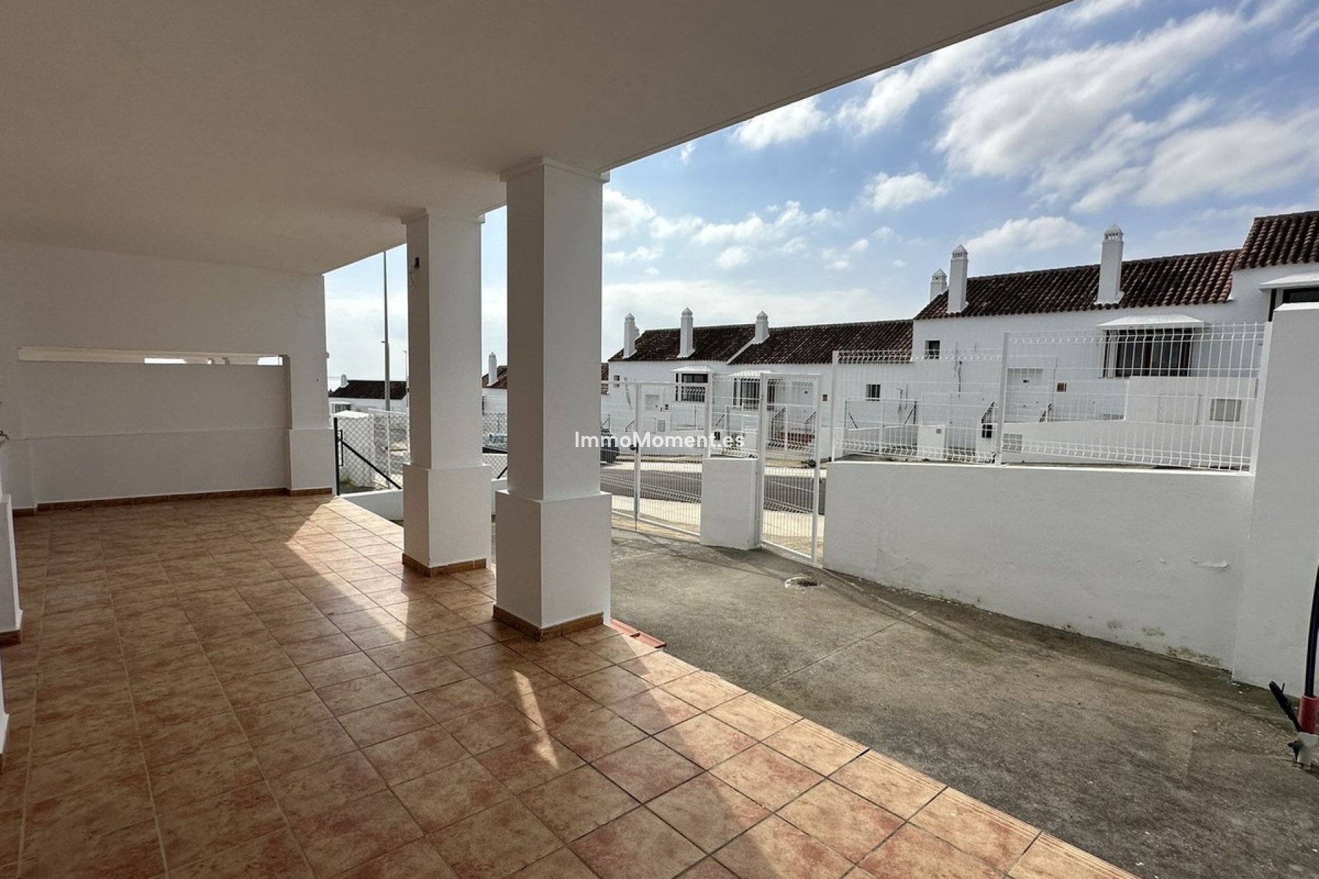 Resale - Townhouse - Casares - Doña Julia
