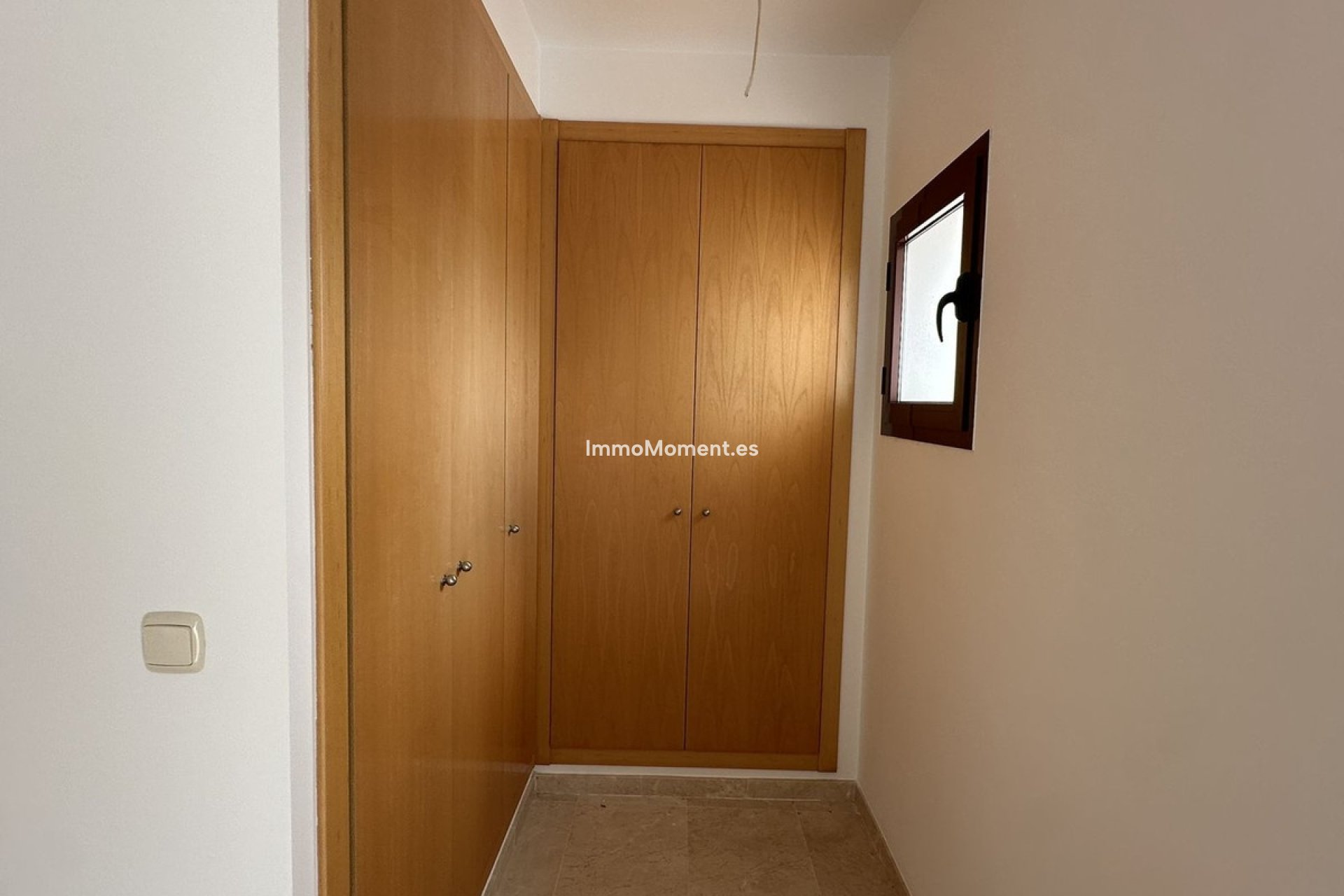 Resale - Townhouse - Casares - Doña Julia