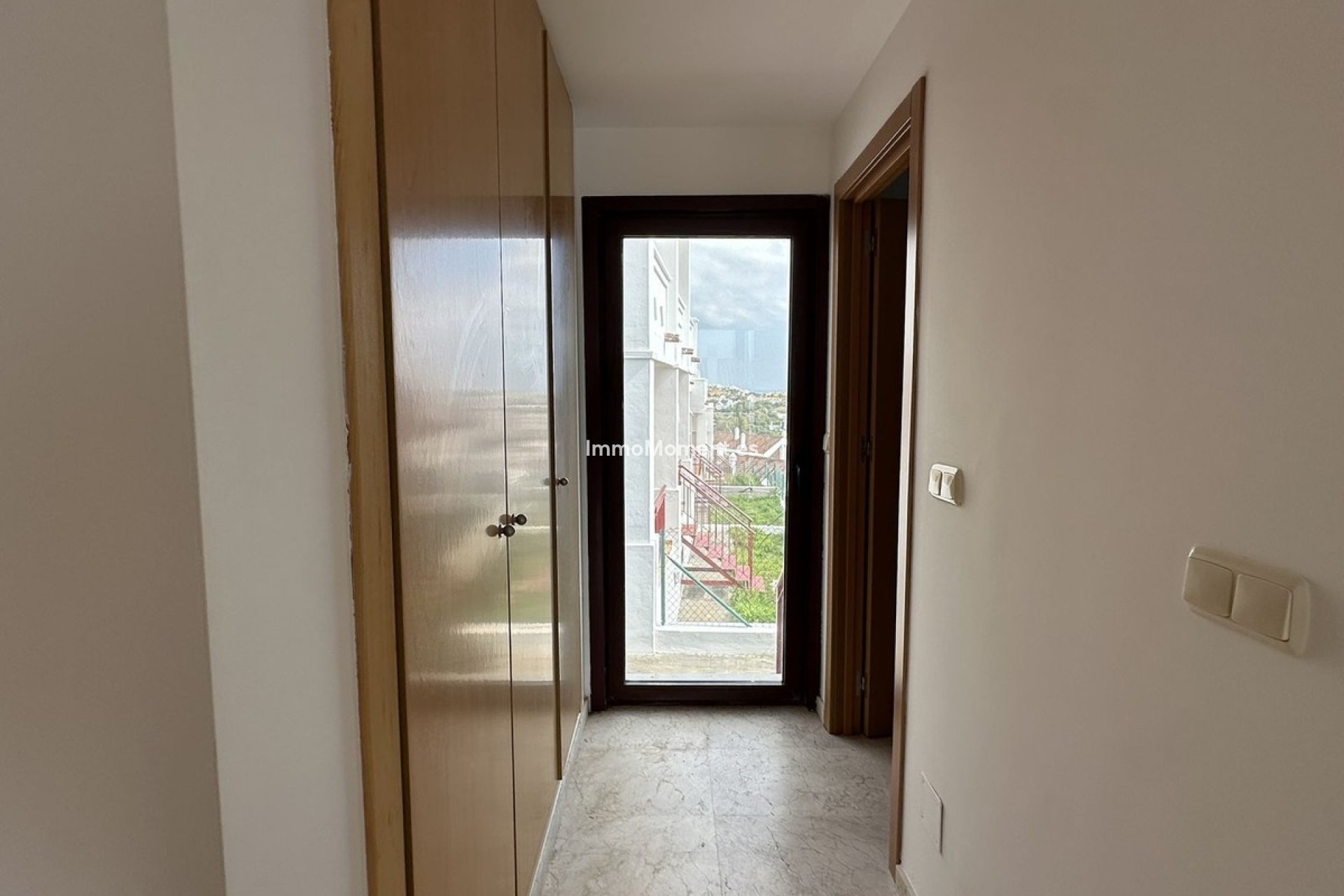 Resale - Townhouse - Casares - Doña Julia