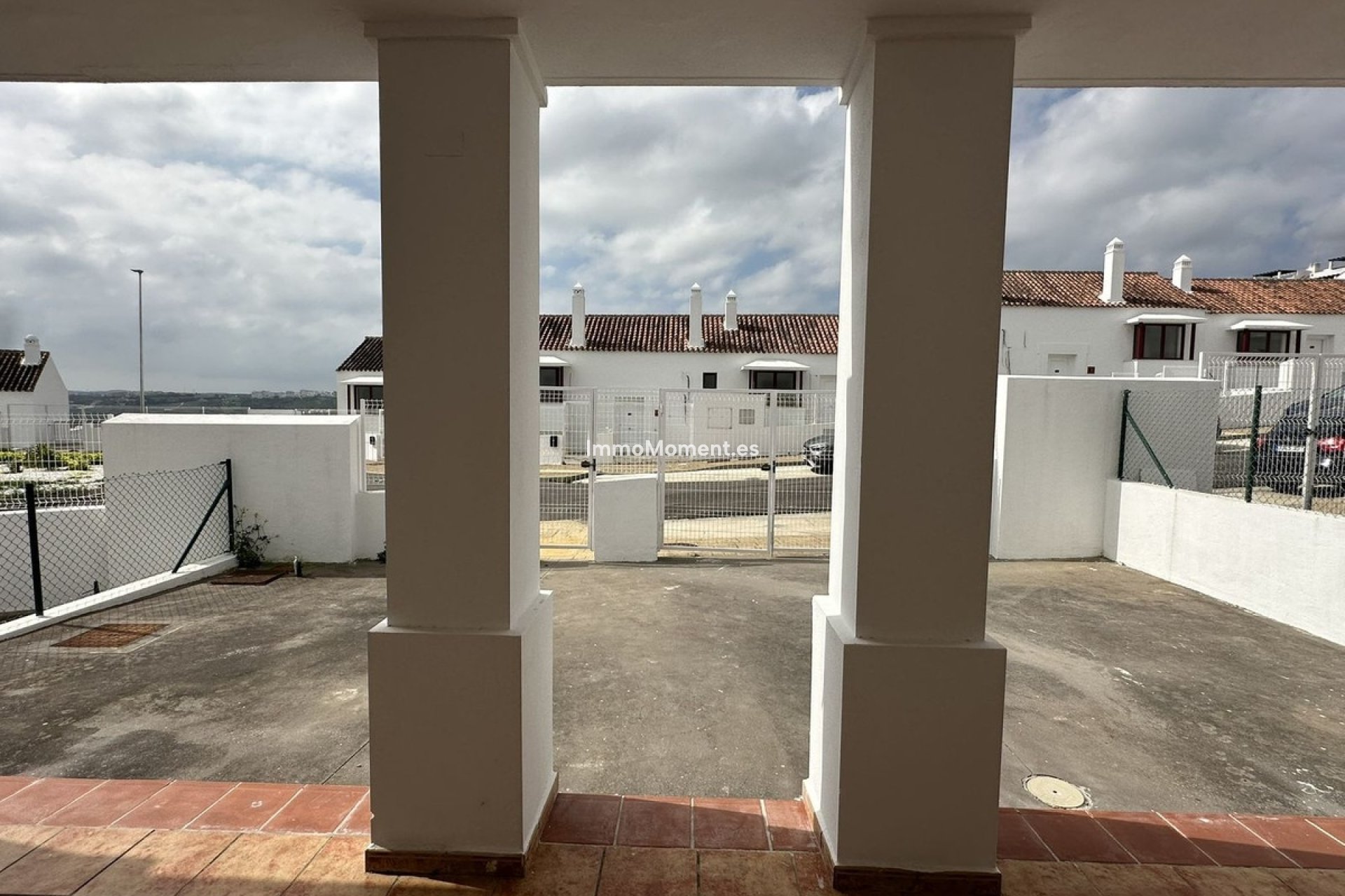 Resale - Townhouse - Casares - Doña Julia