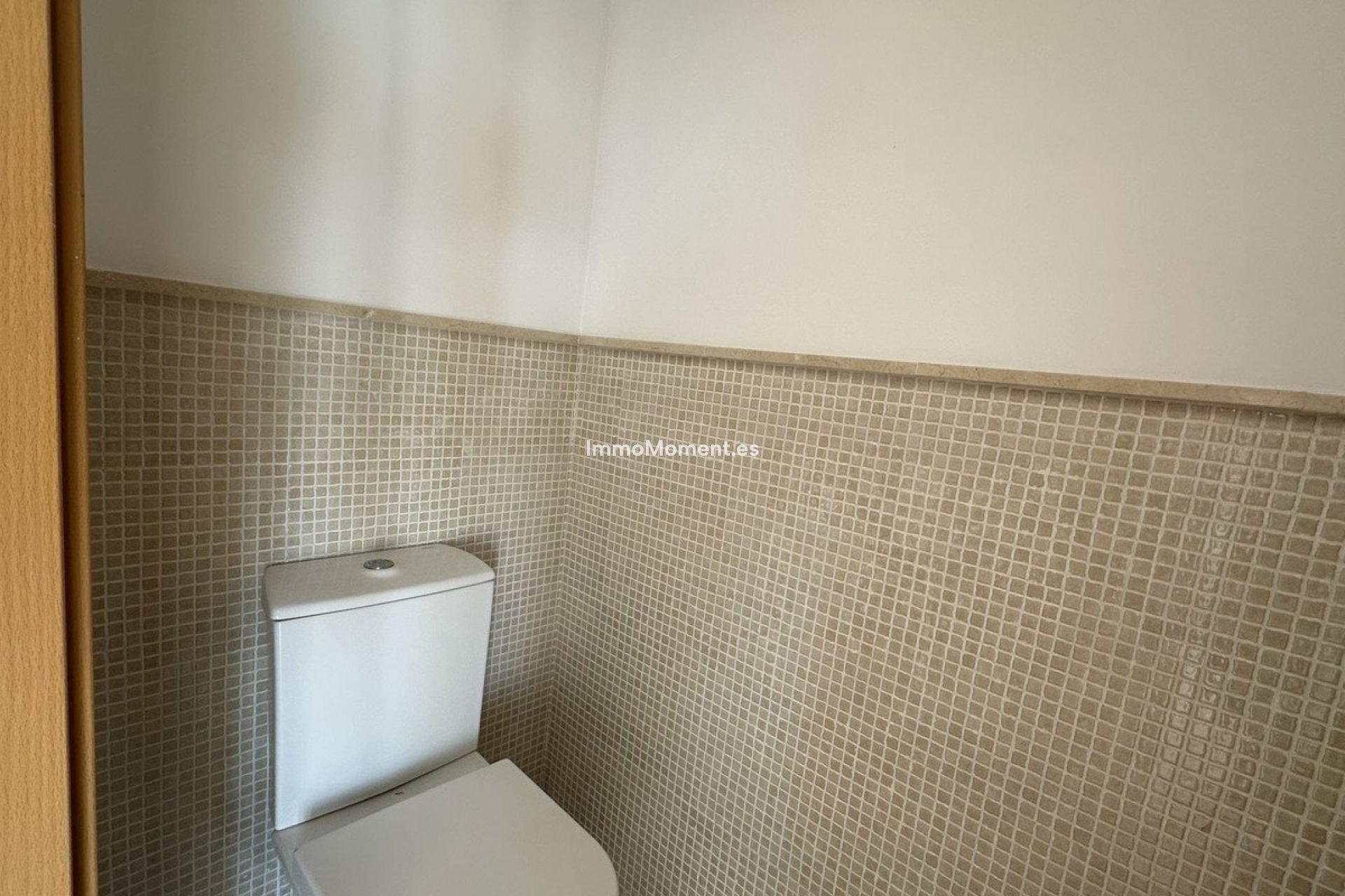 Resale - Townhouse - Casares - Doña Julia