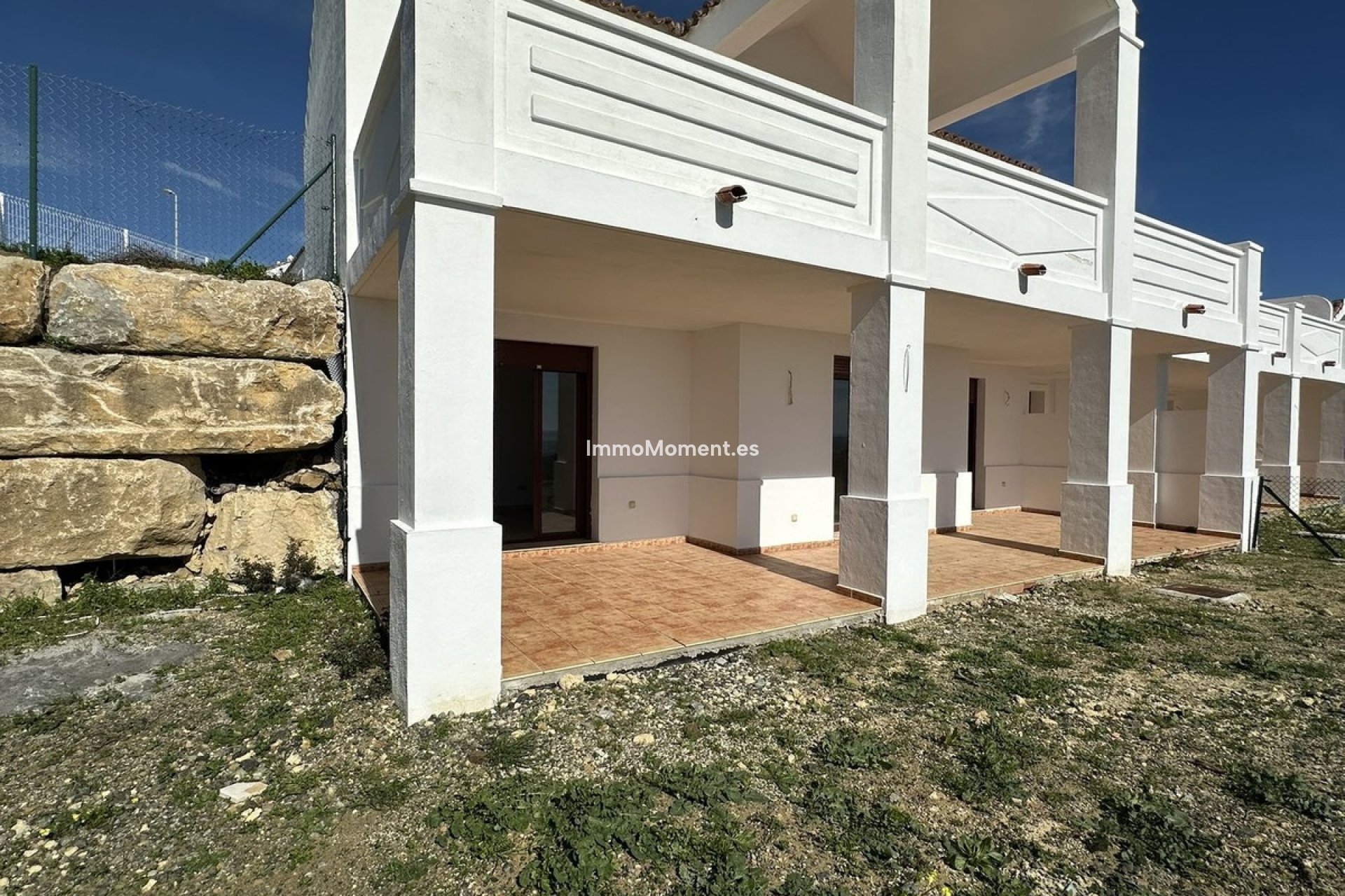 Resale - Townhouse - Casares - Doña Julia