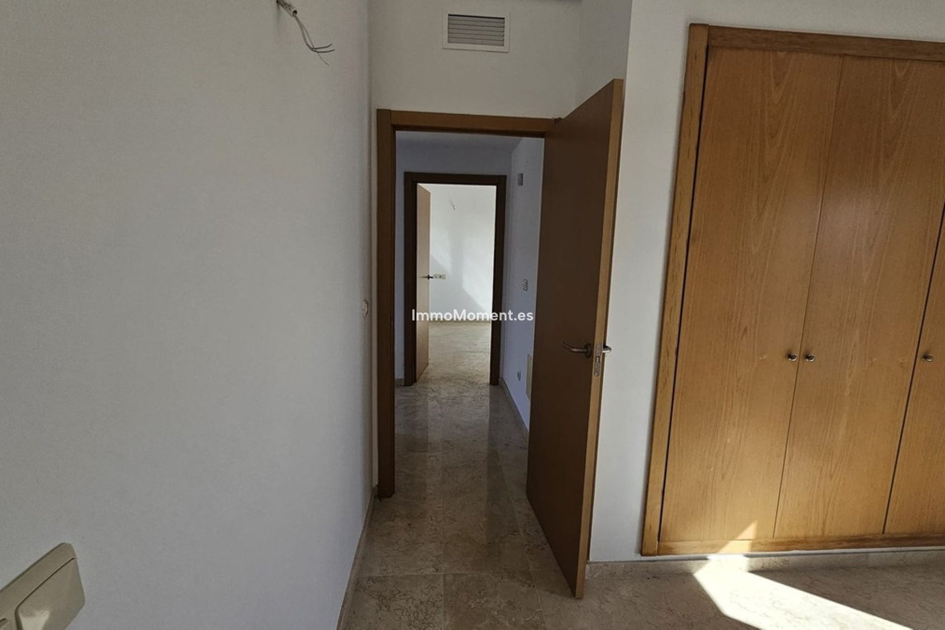 Resale - Townhouse - Casares - Doña Julia