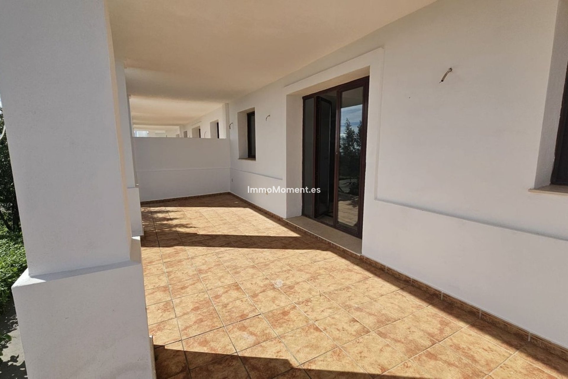 Resale - Townhouse - Casares - Doña Julia