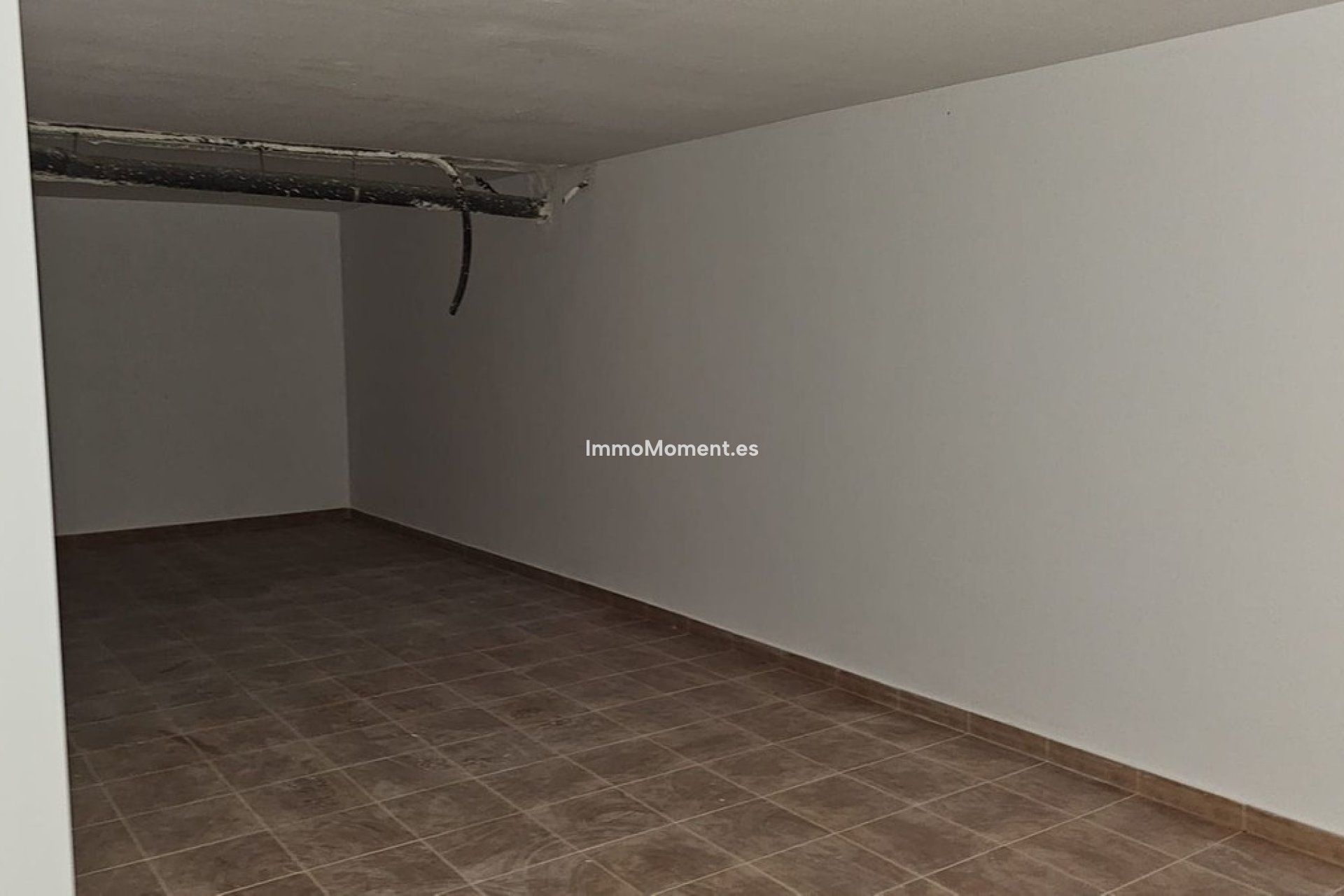 Resale - Townhouse - Casares - Doña Julia