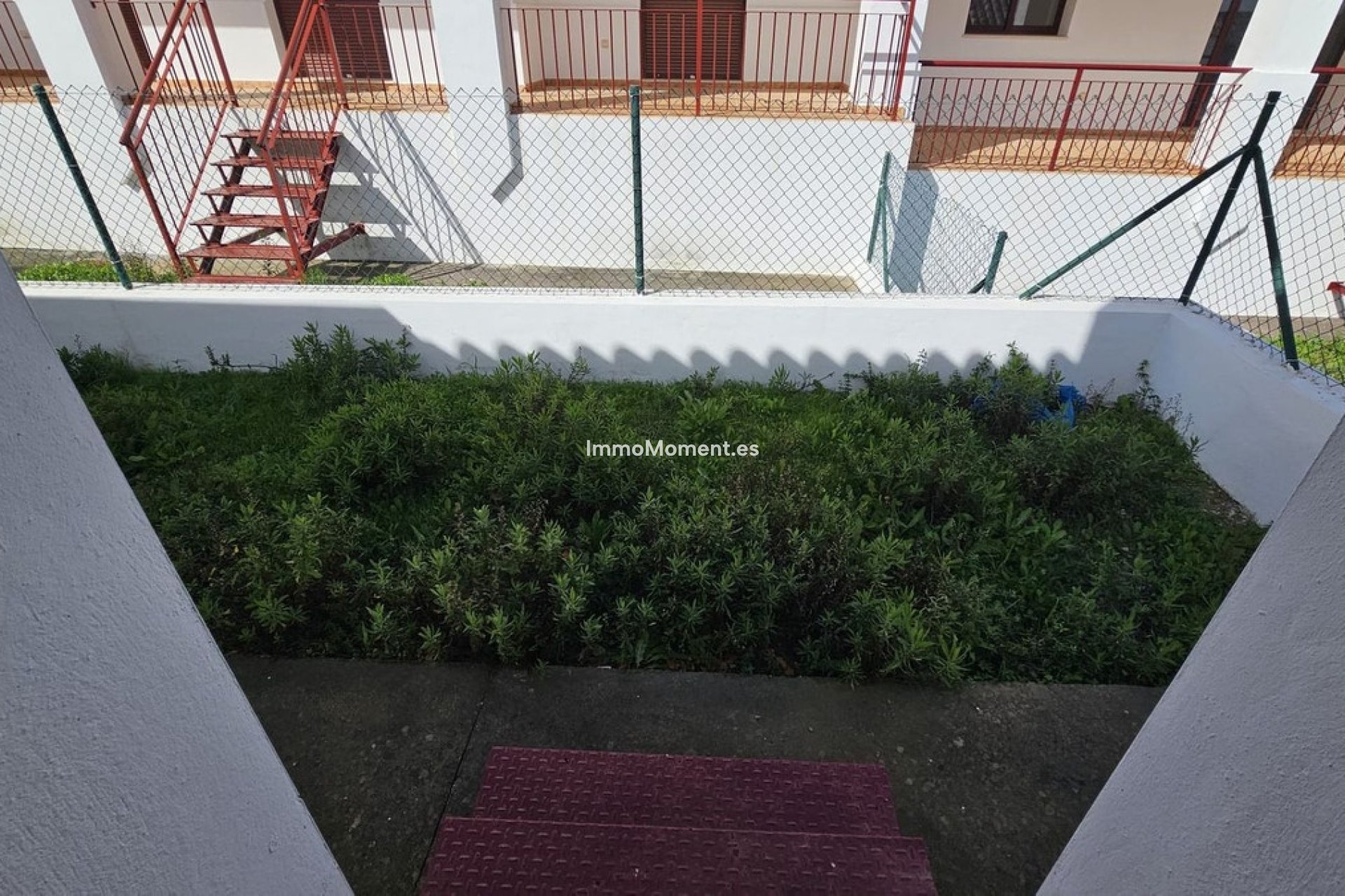 Resale - Townhouse - Casares - Doña Julia