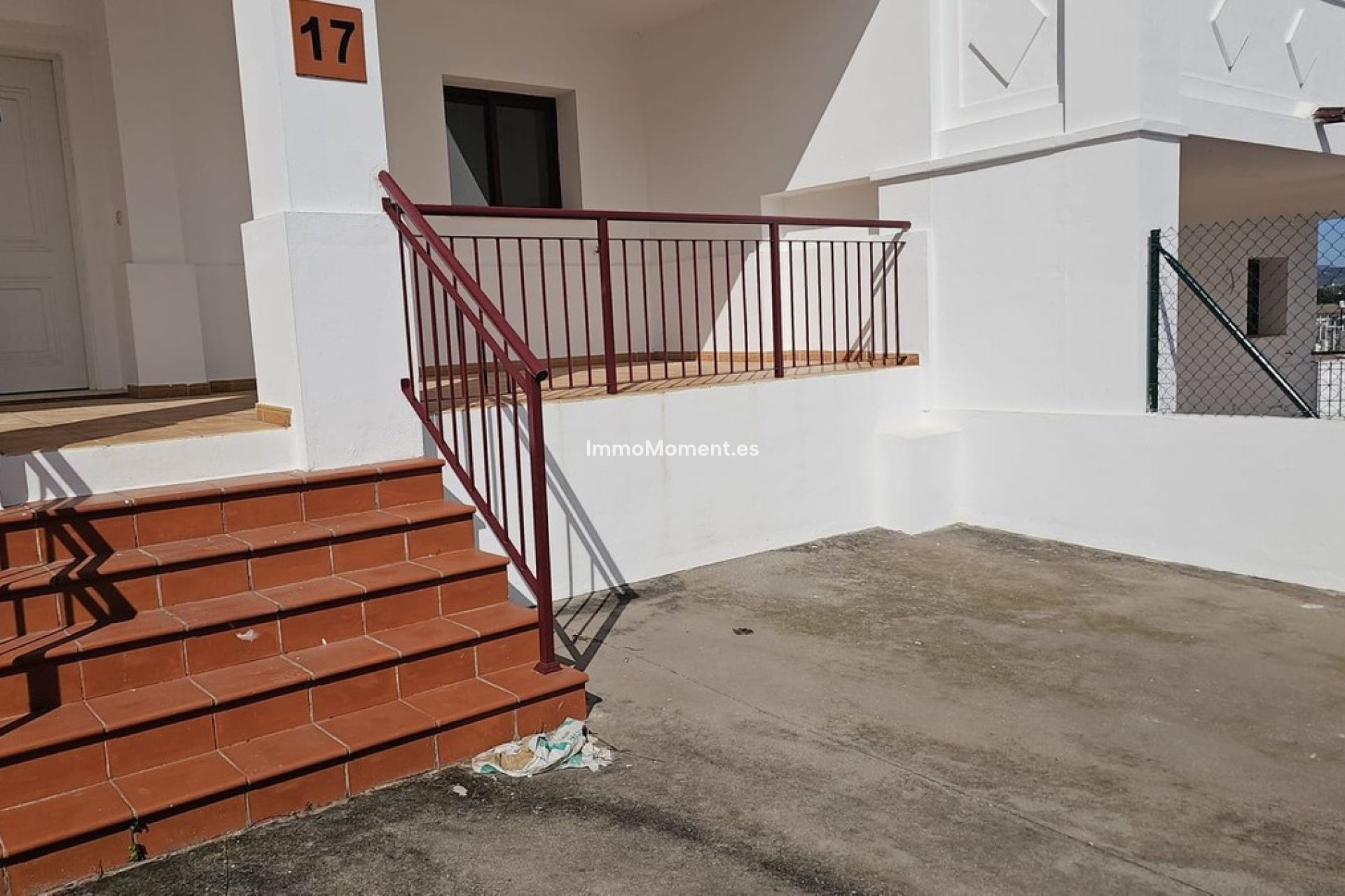 Resale - Townhouse - Casares - Doña Julia