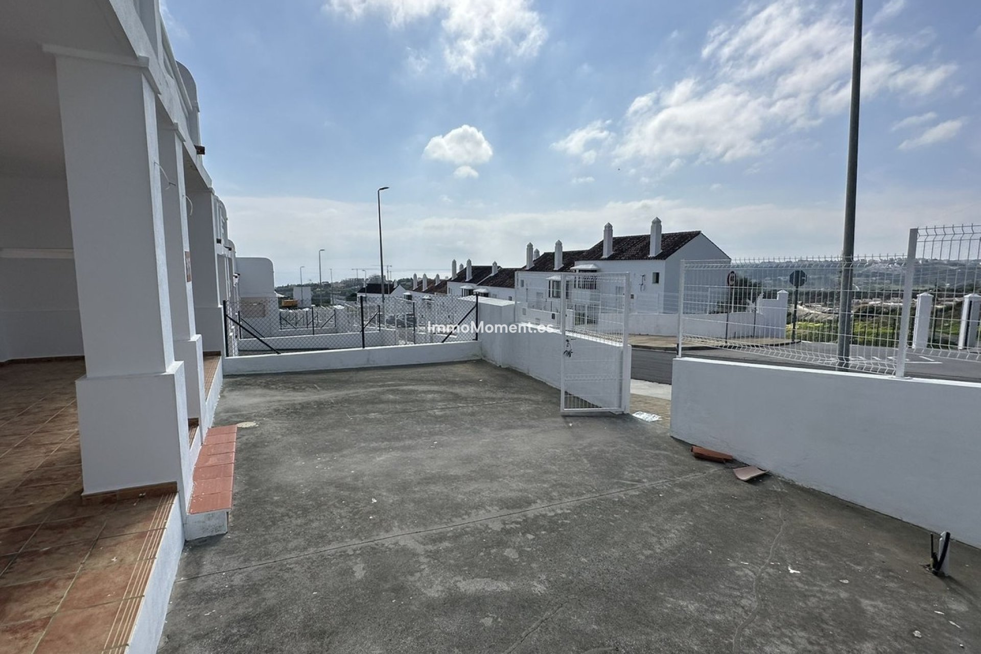 Resale - Townhouse - Casares - Doña Julia