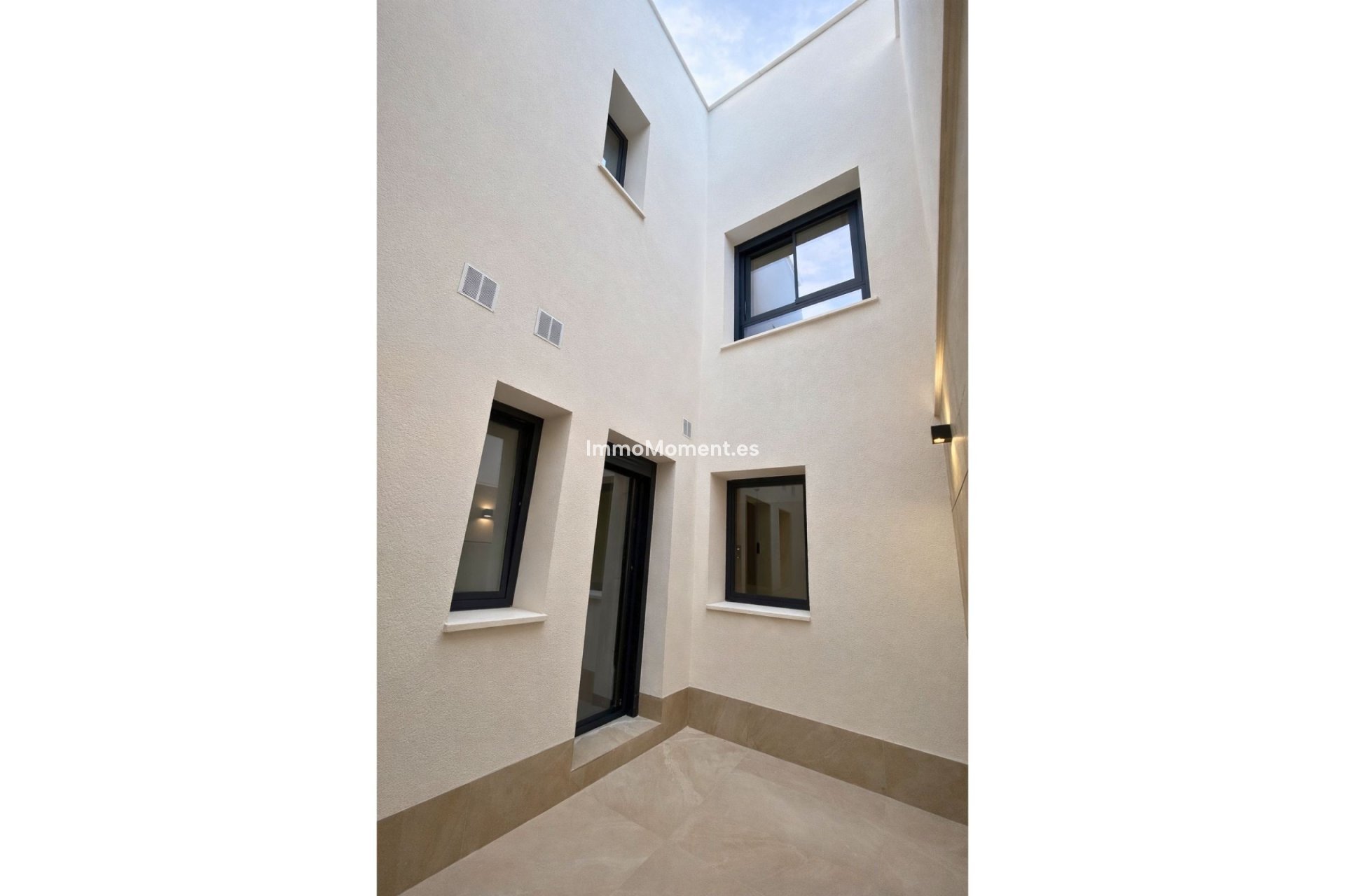 Resale - Townhouse - Dolores - Dolores Centro