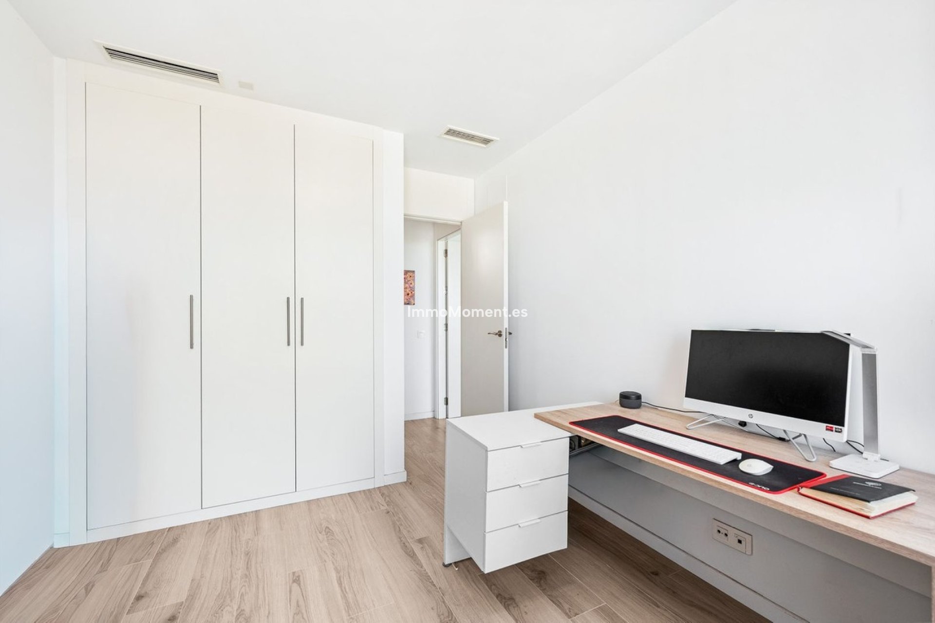 Resale - Townhouse - Estepona - Cancelada
