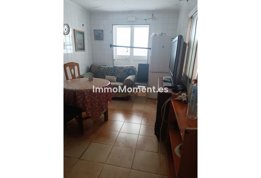 Resale - Townhouse - Estepona - Cancelada