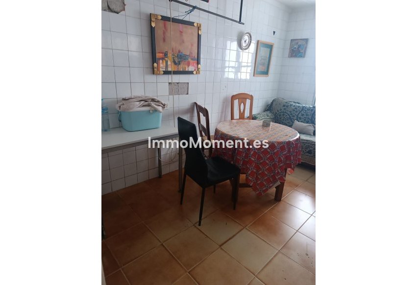 Resale - Townhouse - Estepona - Cancelada