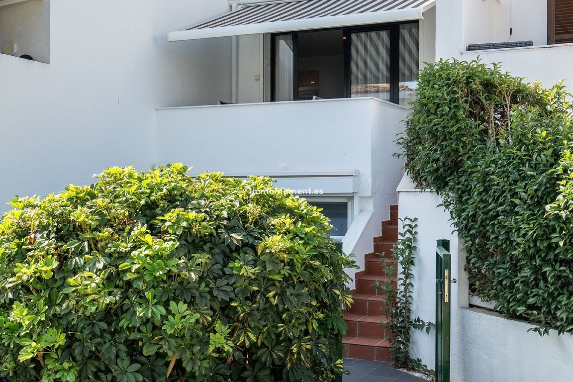 Resale - Townhouse - Estepona - Costalita