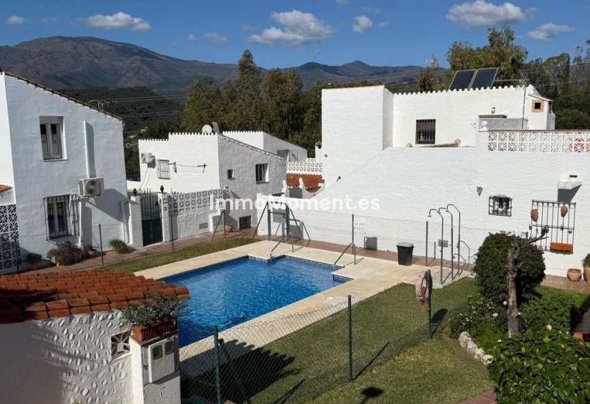 Resale - Townhouse - Estepona - Estepona Centro