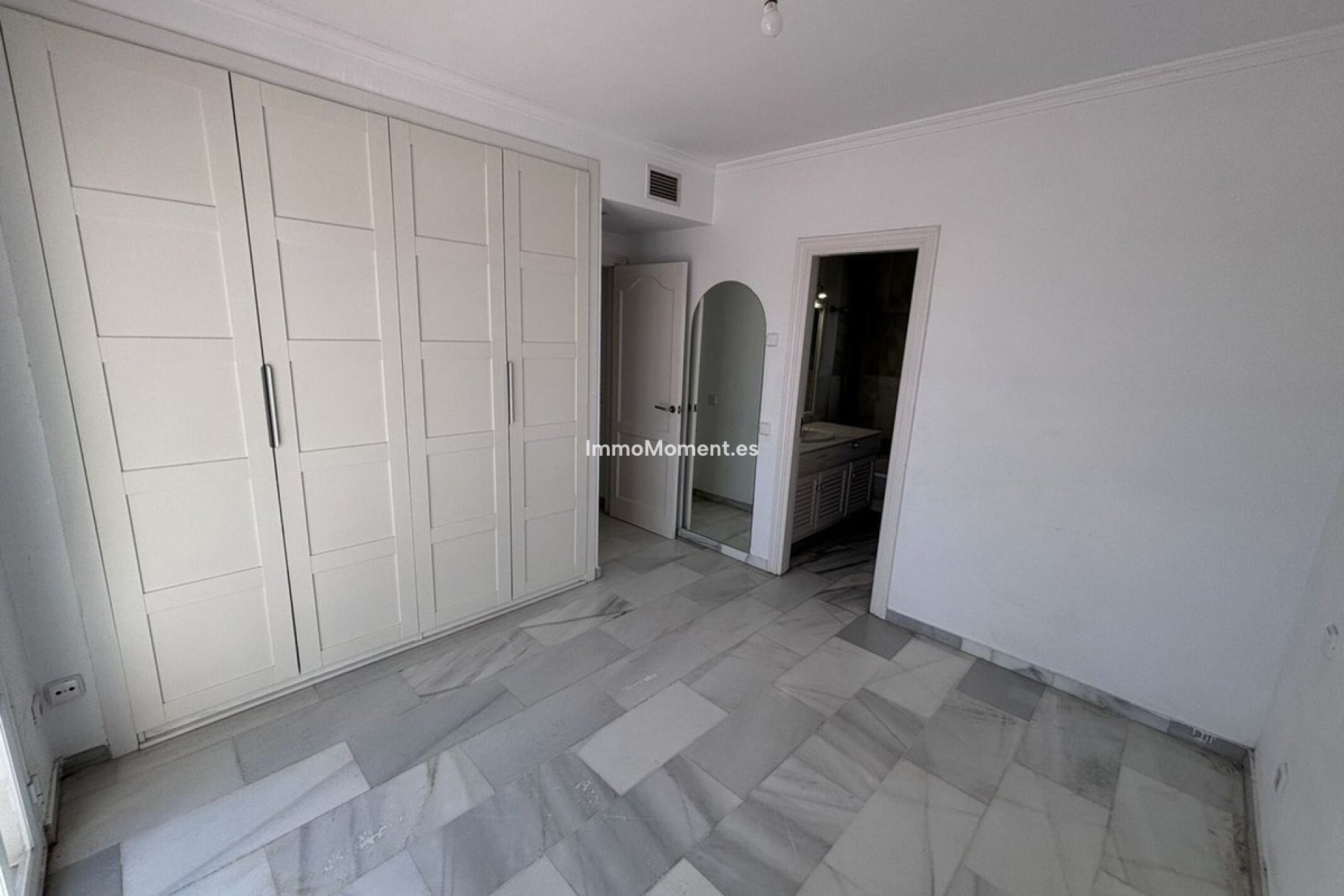 Resale - Townhouse - Estepona - Estepona Centro