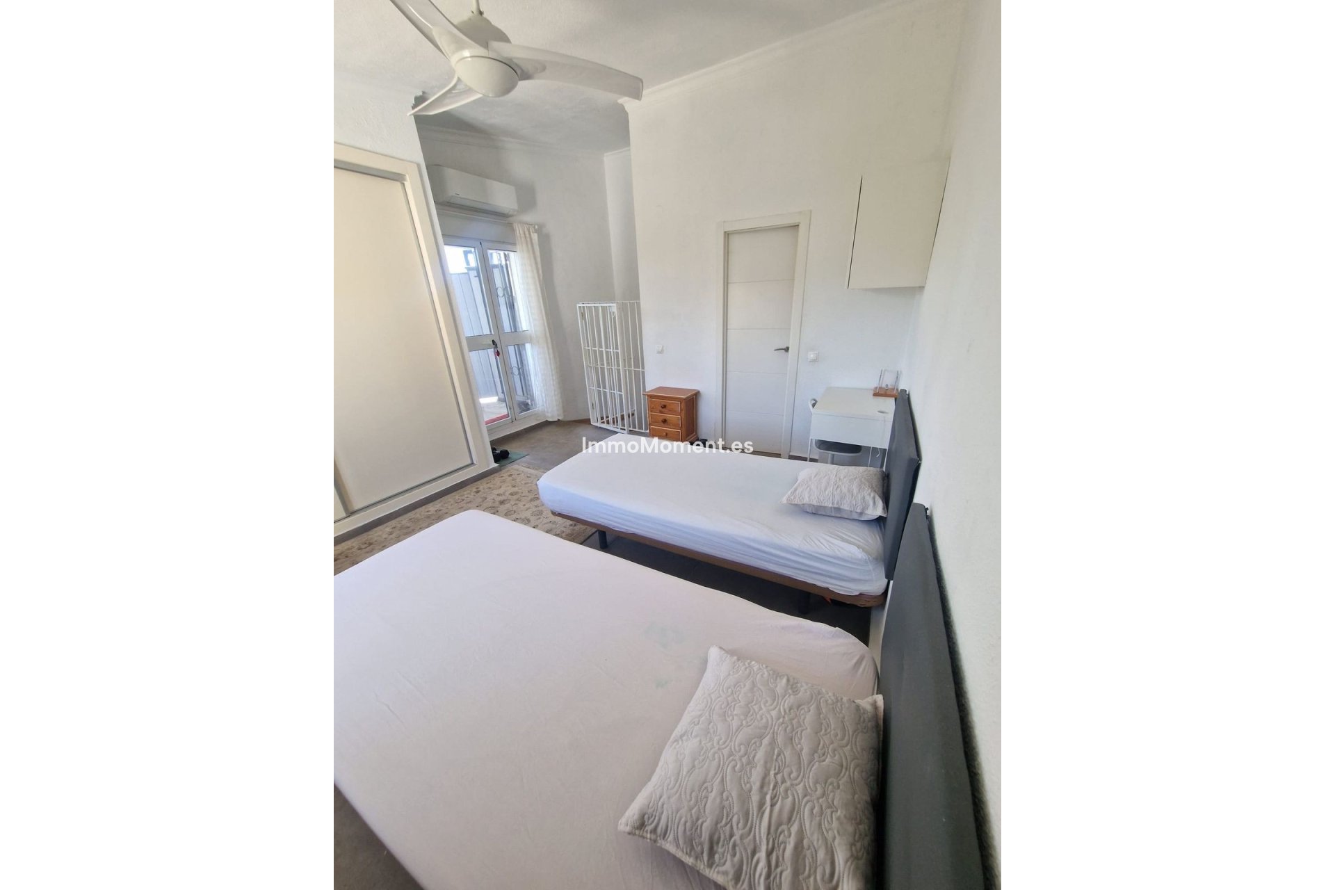 Resale - Townhouse - Estepona - Estepona Centro