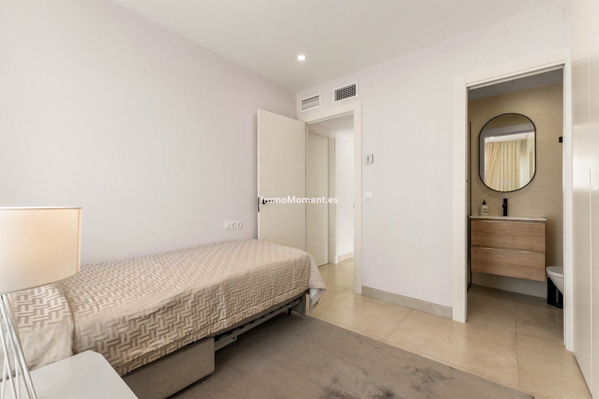 Resale - Townhouse - Estepona - Estepona Centro