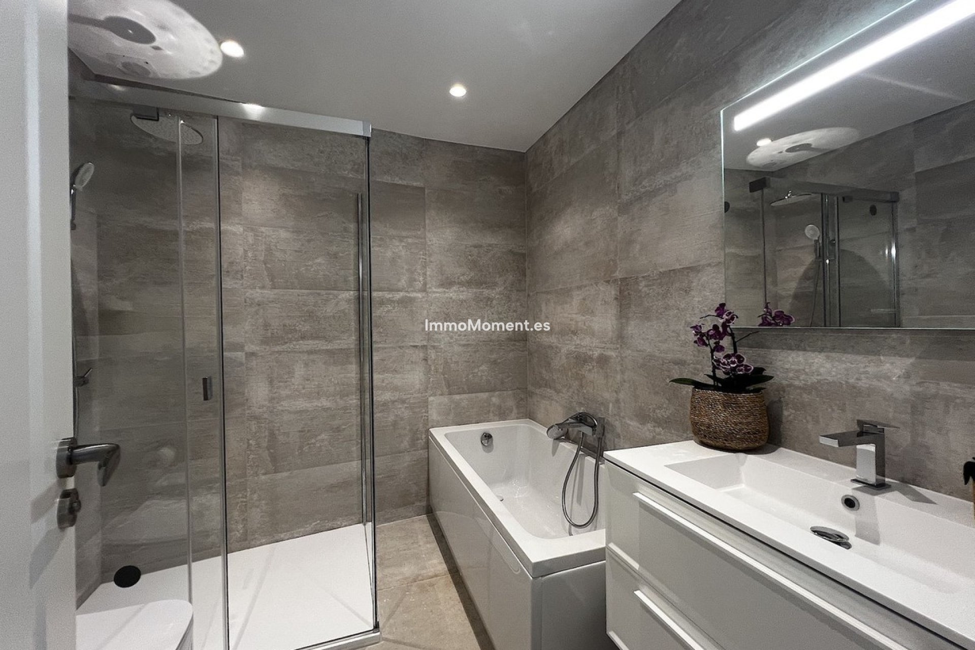 Resale - Townhouse - Estepona - Estepona Centro