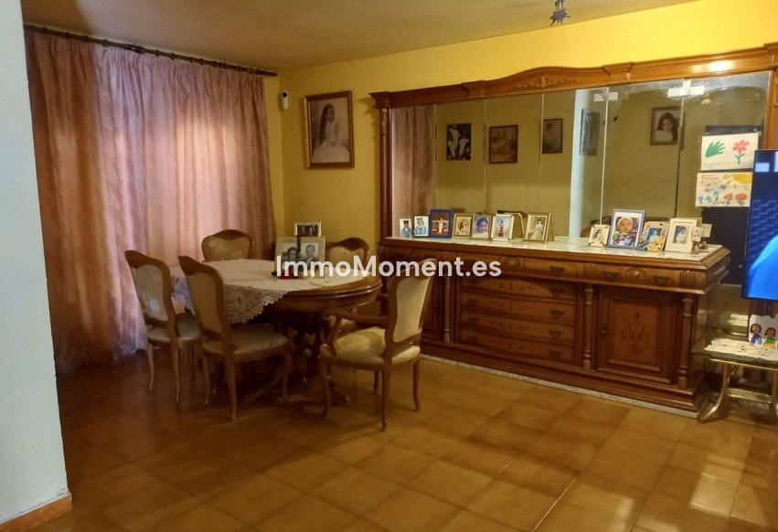 Resale - Townhouse - Estepona - Estepona Centro