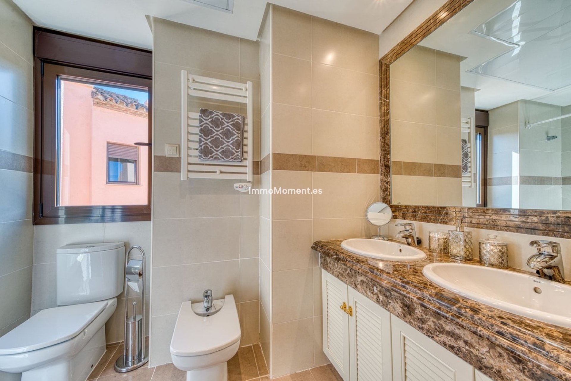 Resale - Townhouse - Estepona - Estepona Centro