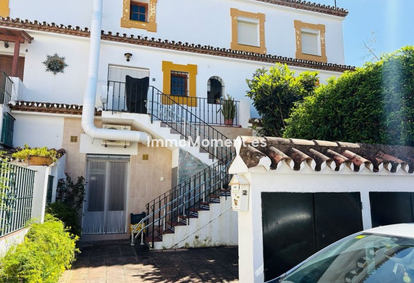 Resale - Townhouse - Estepona - Estepona Centro