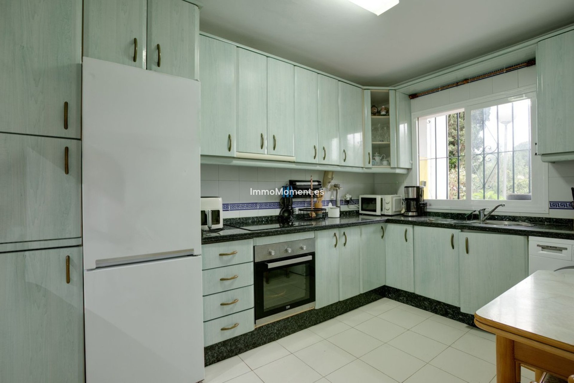 Resale - Townhouse - Estepona - Estepona Centro