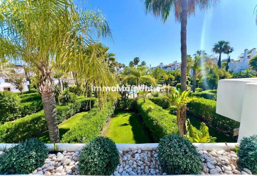 Resale - Townhouse - Estepona - Estepona Centro